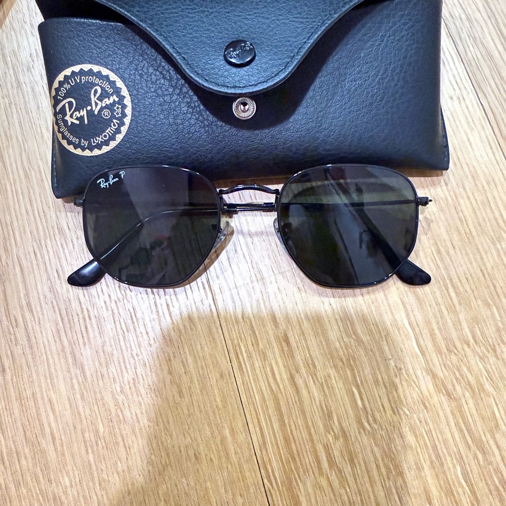 Ray-Ban Black Sunglasses with Case